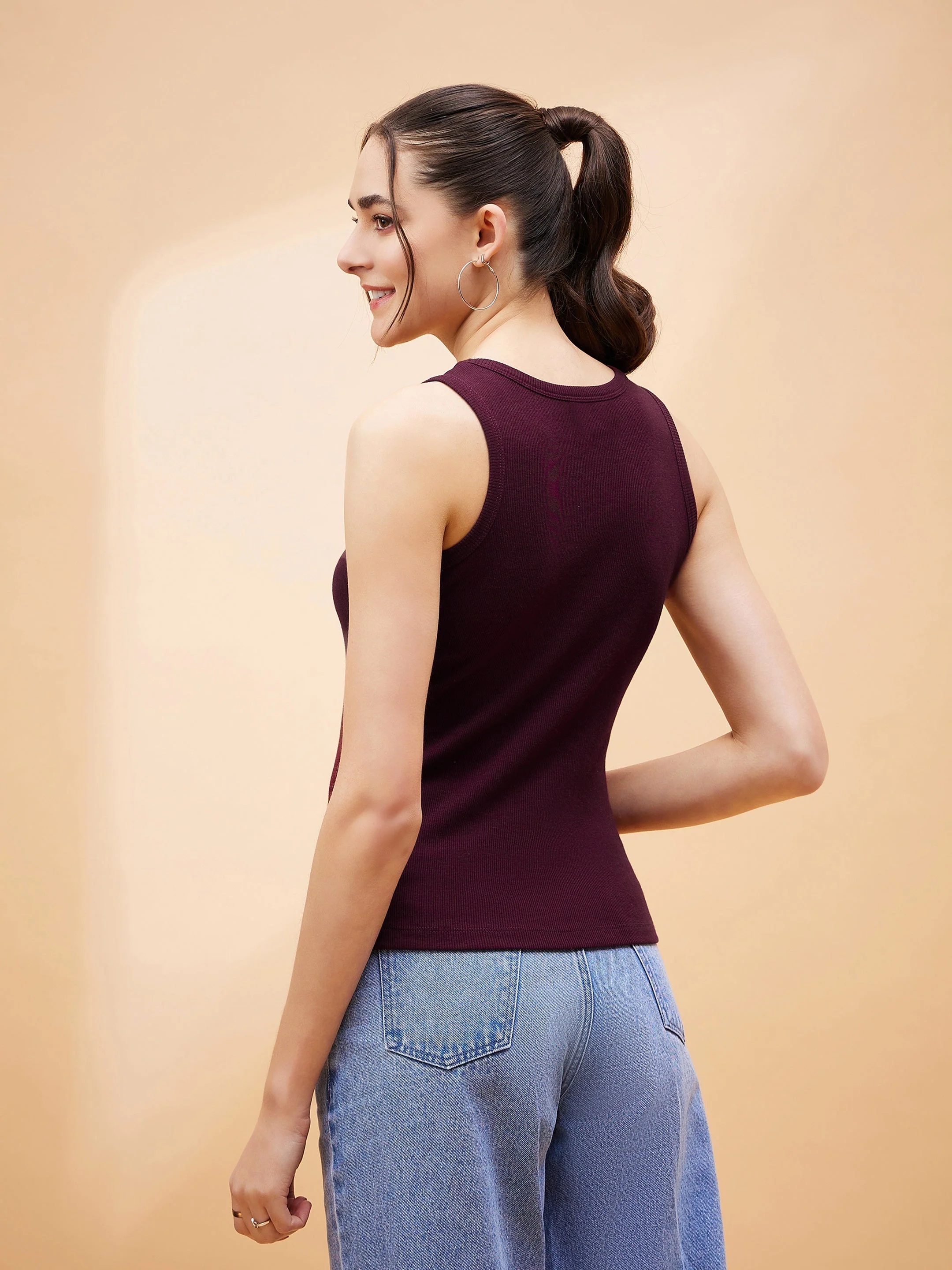 Women Burgundy Rib Sleeveless Top - Image 5