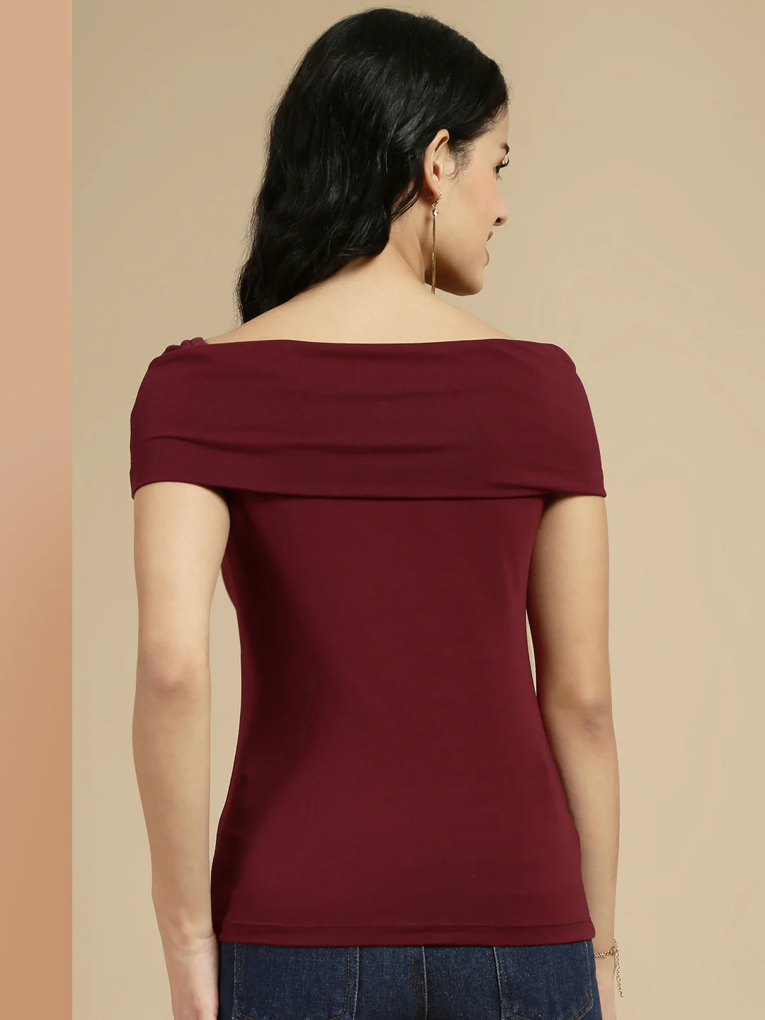 Women Burgundy Sleeveless Top - Image 3