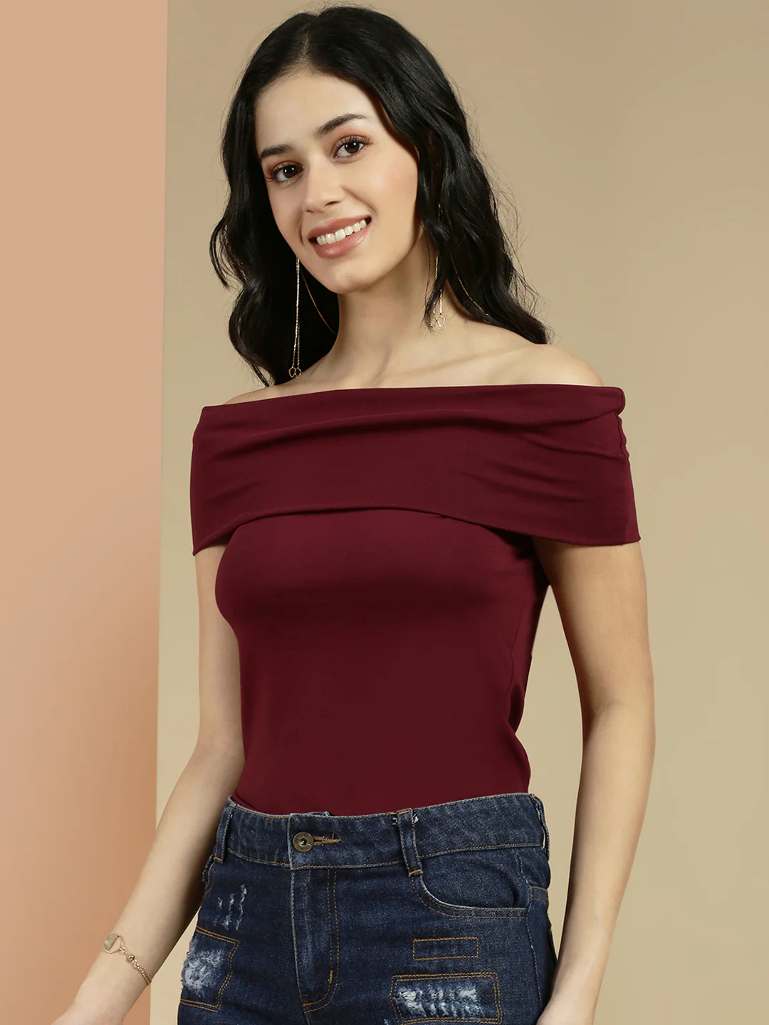 Women Burgundy Sleeveless Top - Image 4