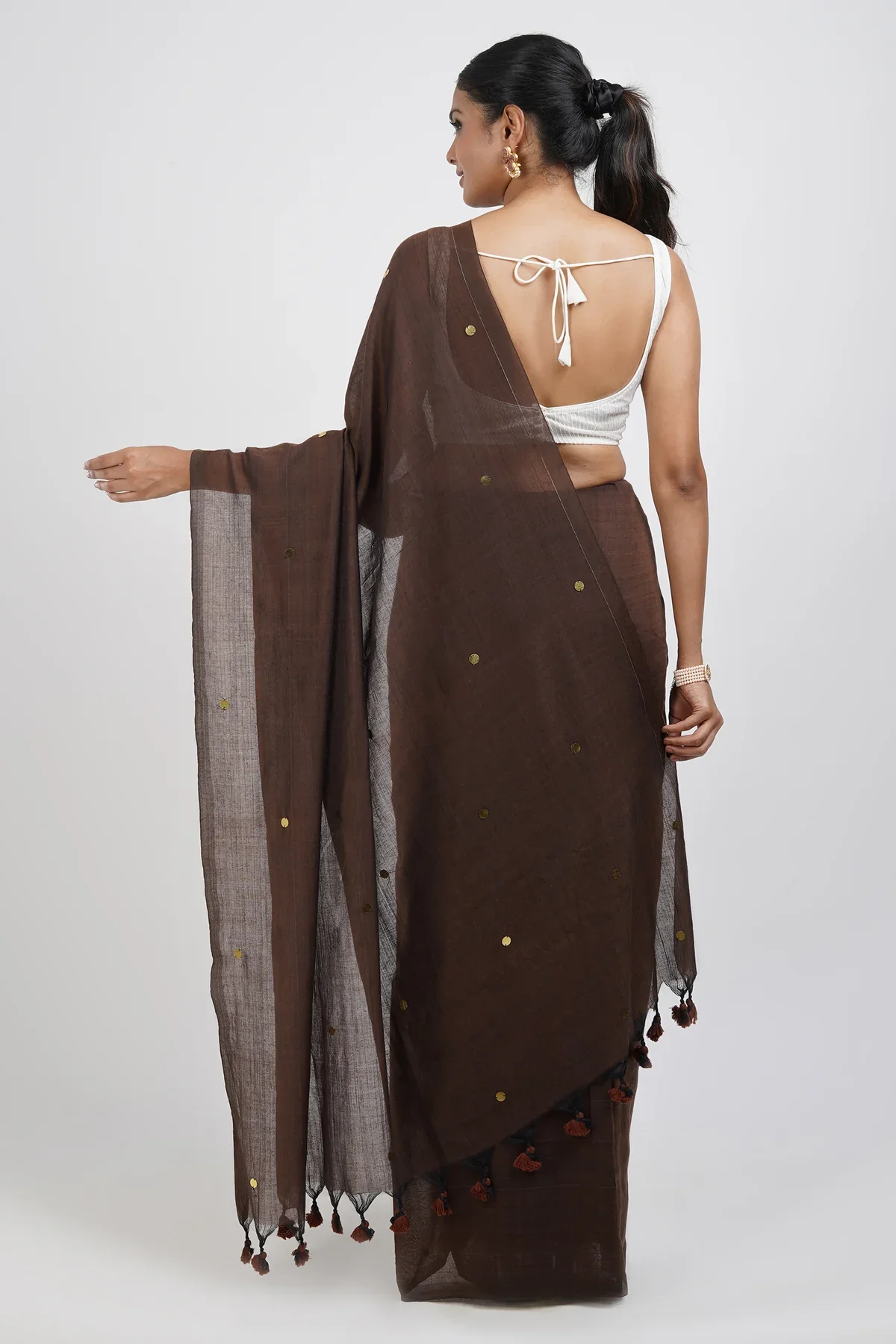 Women Cofee Cotton Squnce Saree - Image 2
