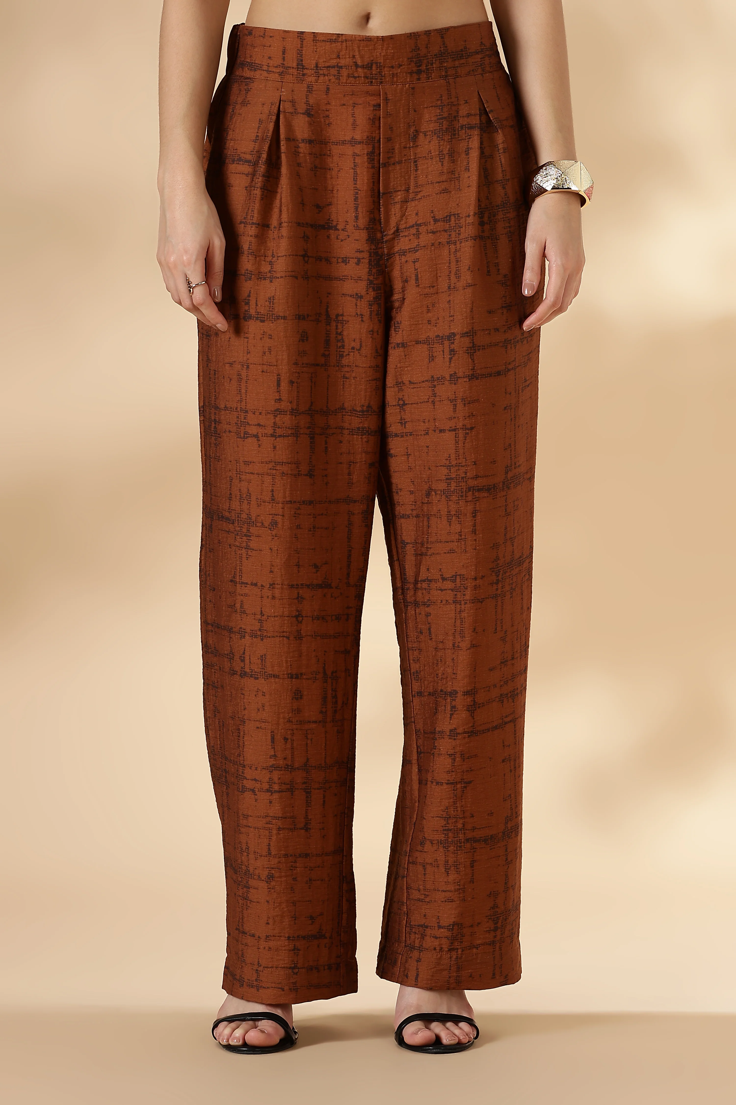 Women Copper Back Elastic Detail Trousers - Image 5