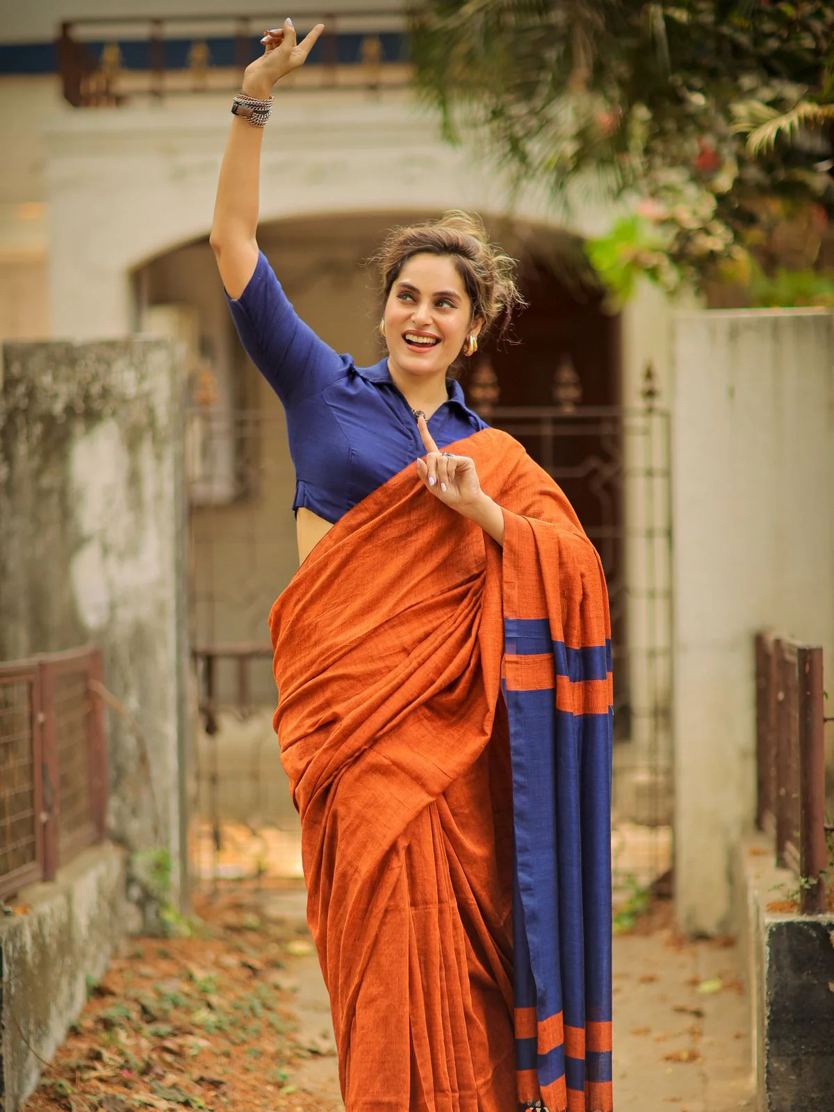 Women Cotton Checks Pallu Saree - Image 5