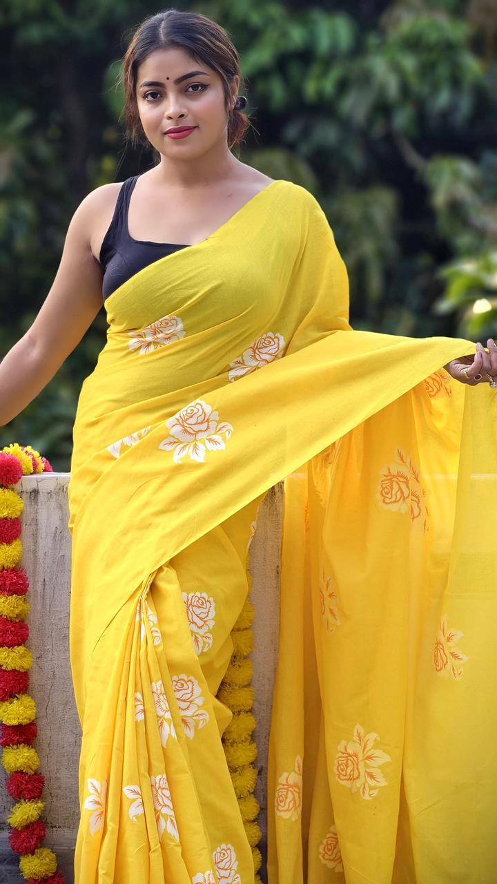 Women Cotton Floral Design Saree - Image 2