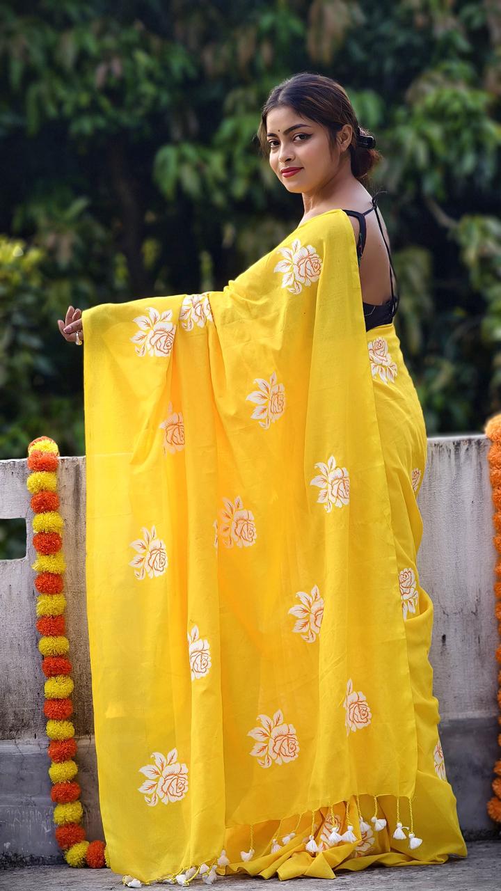 Women Cotton Floral Design Saree - Image 3