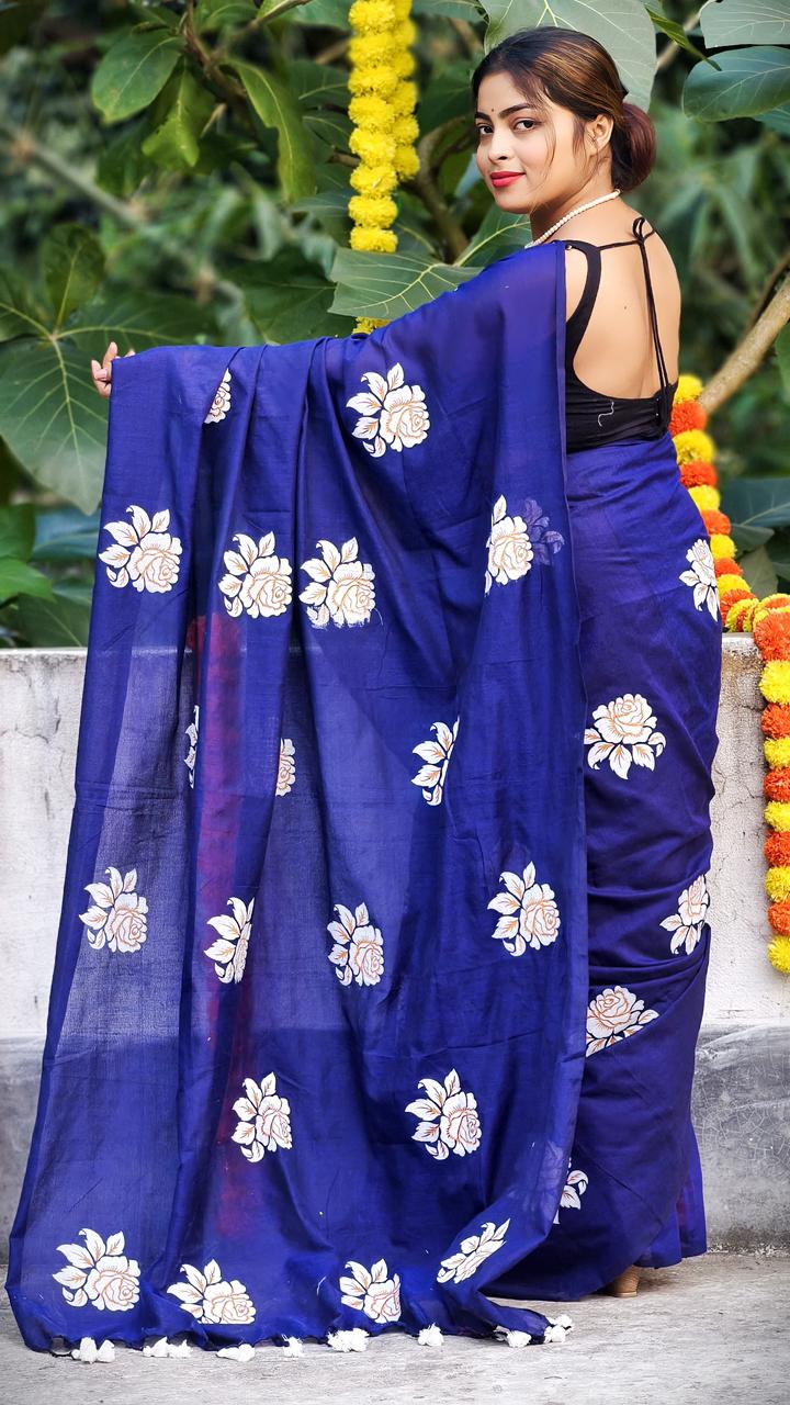 Women Cotton Floral Design Saree - Image 2
