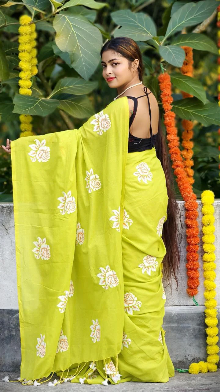 Women Cotton Floral Design Saree - Image 3