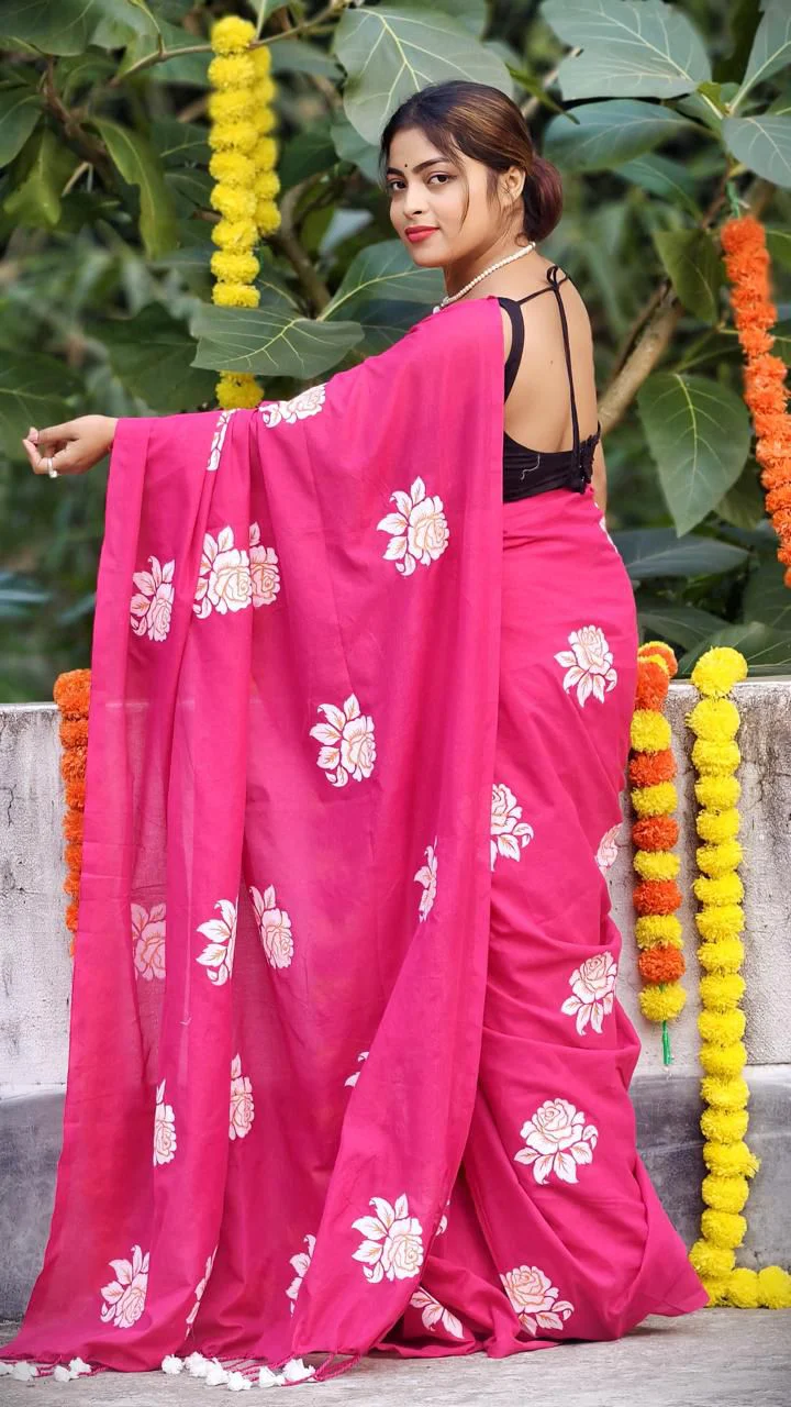 Women Cotton Floral Design Saree - Image 4