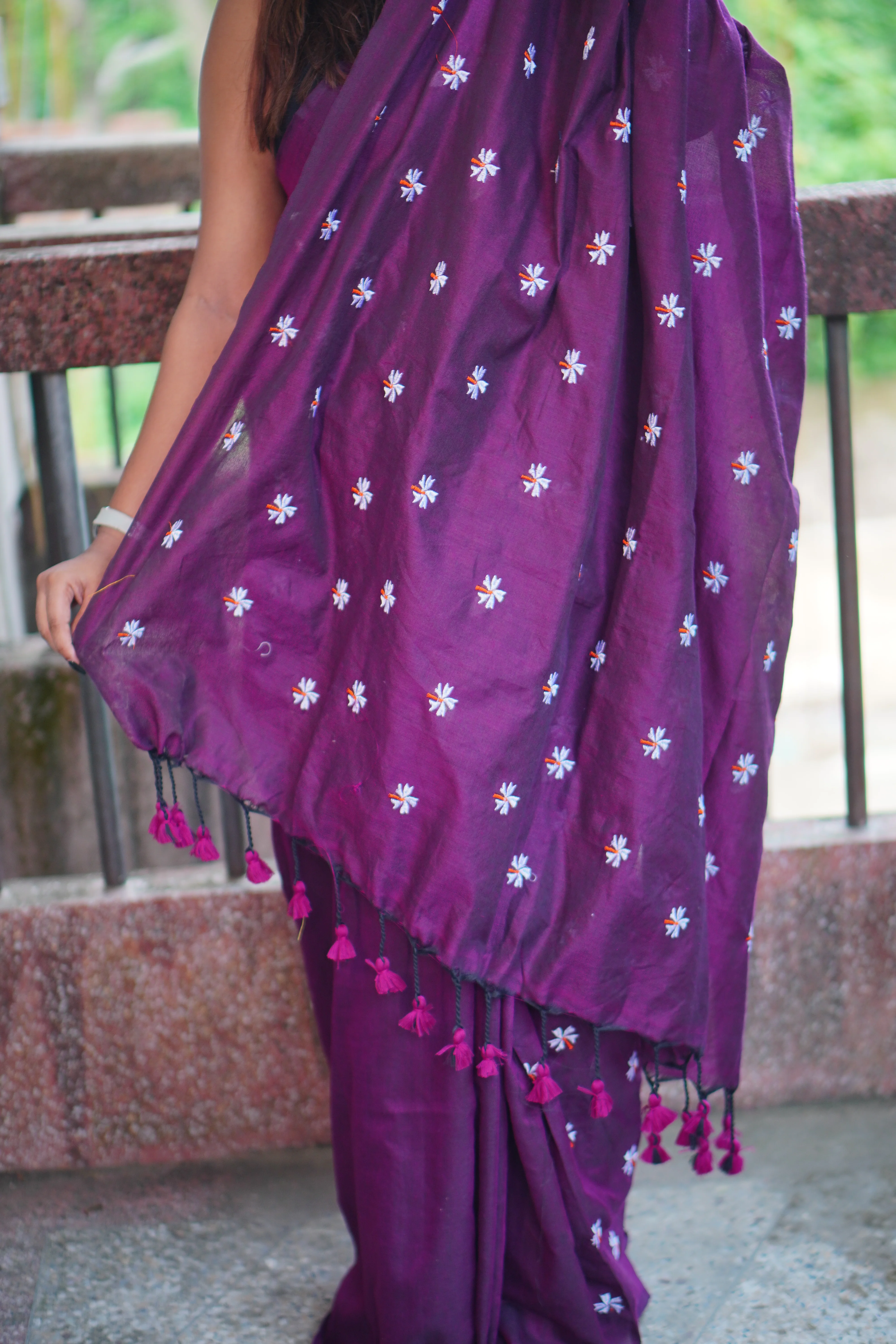Women Cotton Floral Design Saree - Image 3