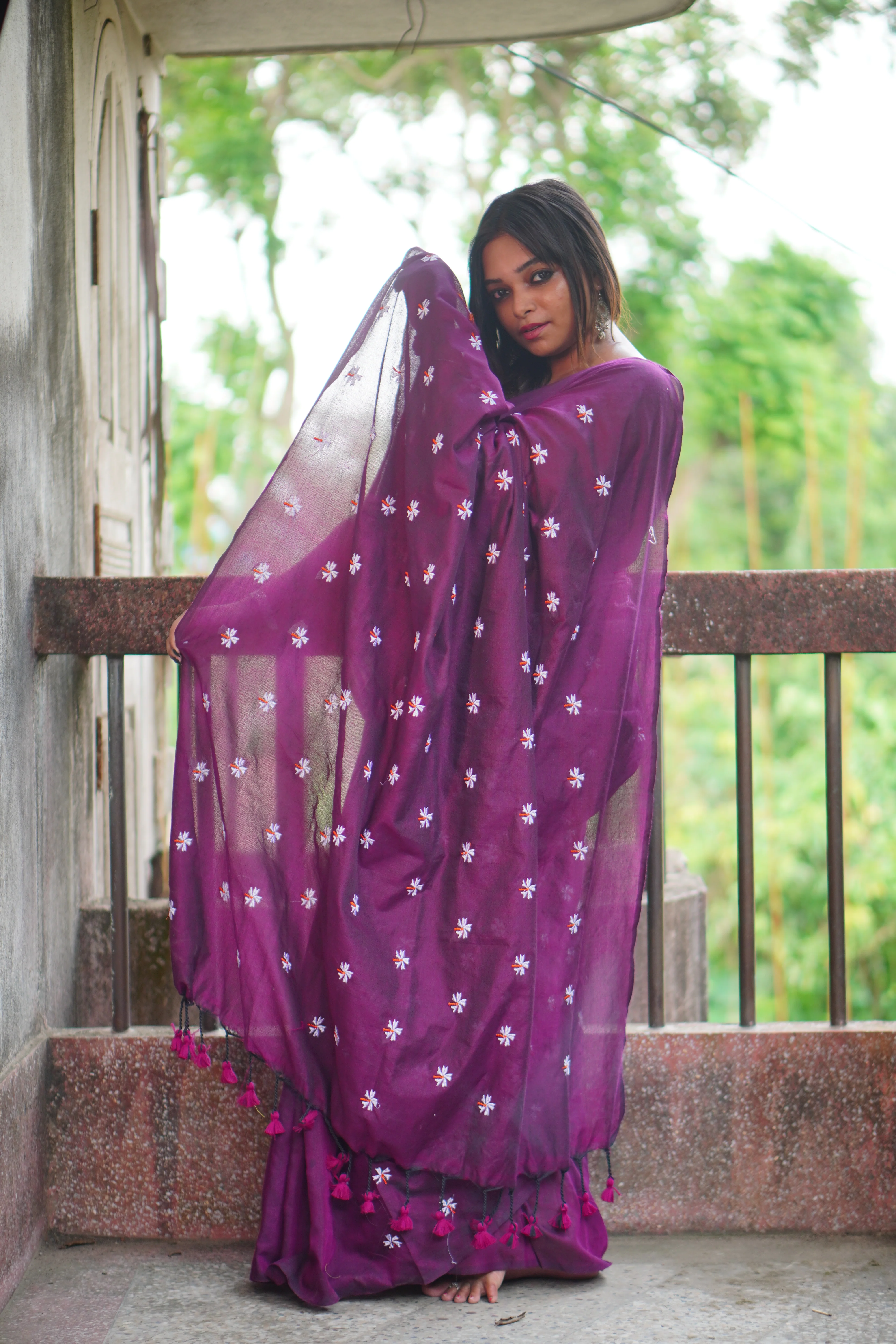 Women Cotton Floral Design Saree - Image 4