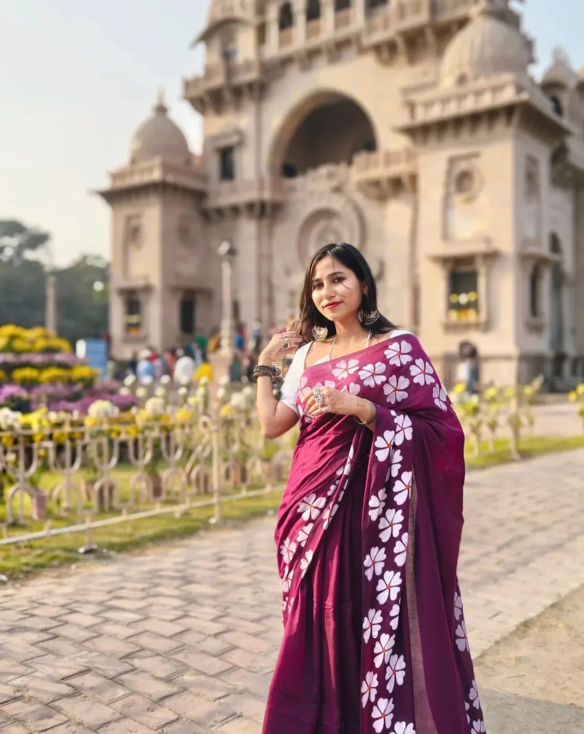 Women Cotton Hand Paint Floral Border Saree - Image 2