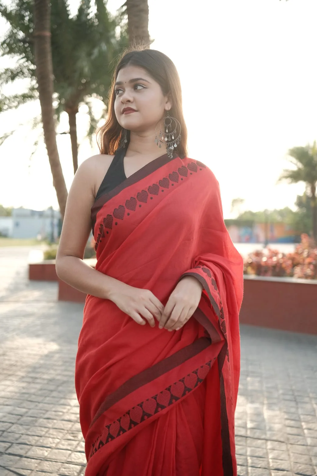 Women Cotton Heart Border Cotton Saree - Image 3