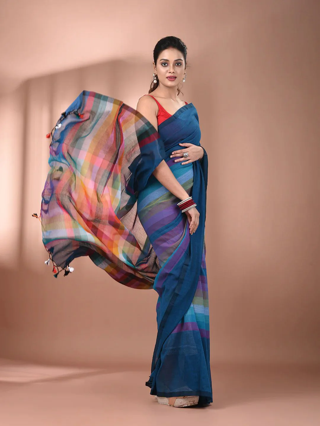 Women Cotton Rainbow Checks Saree - Image 3