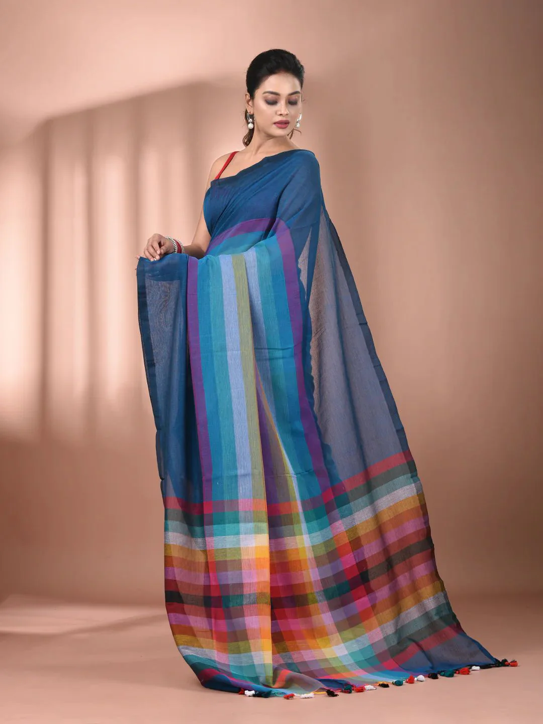 Women Cotton Rainbow Checks Saree - Image 4