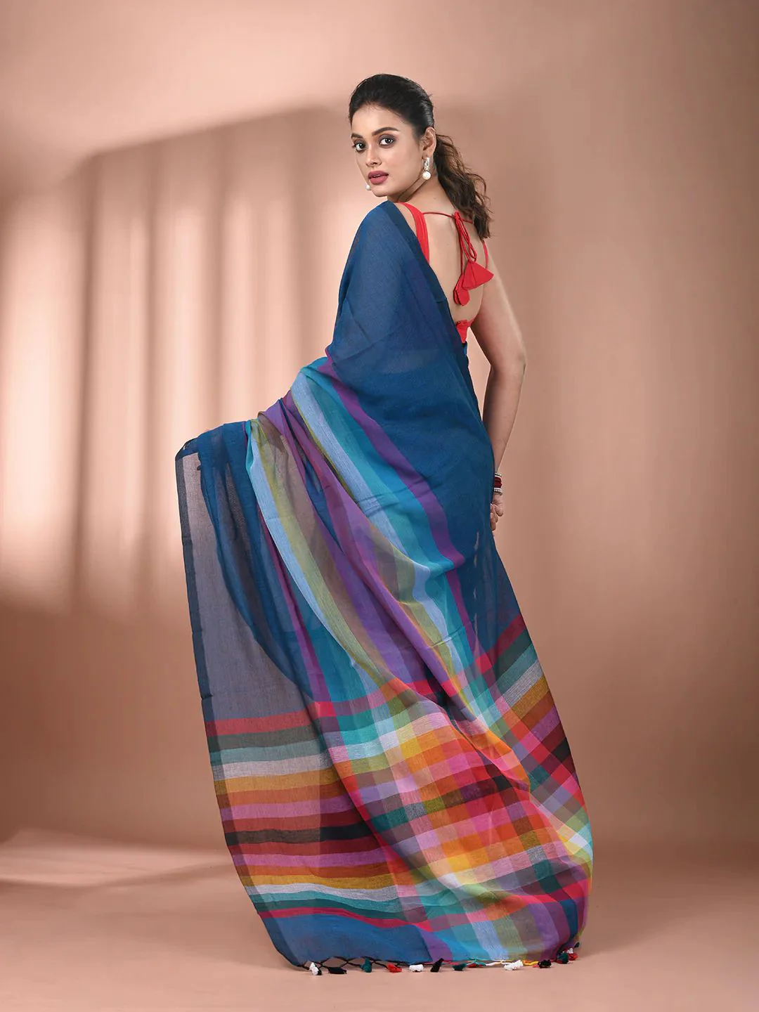 Women Cotton Rainbow Checks Saree - Image 5