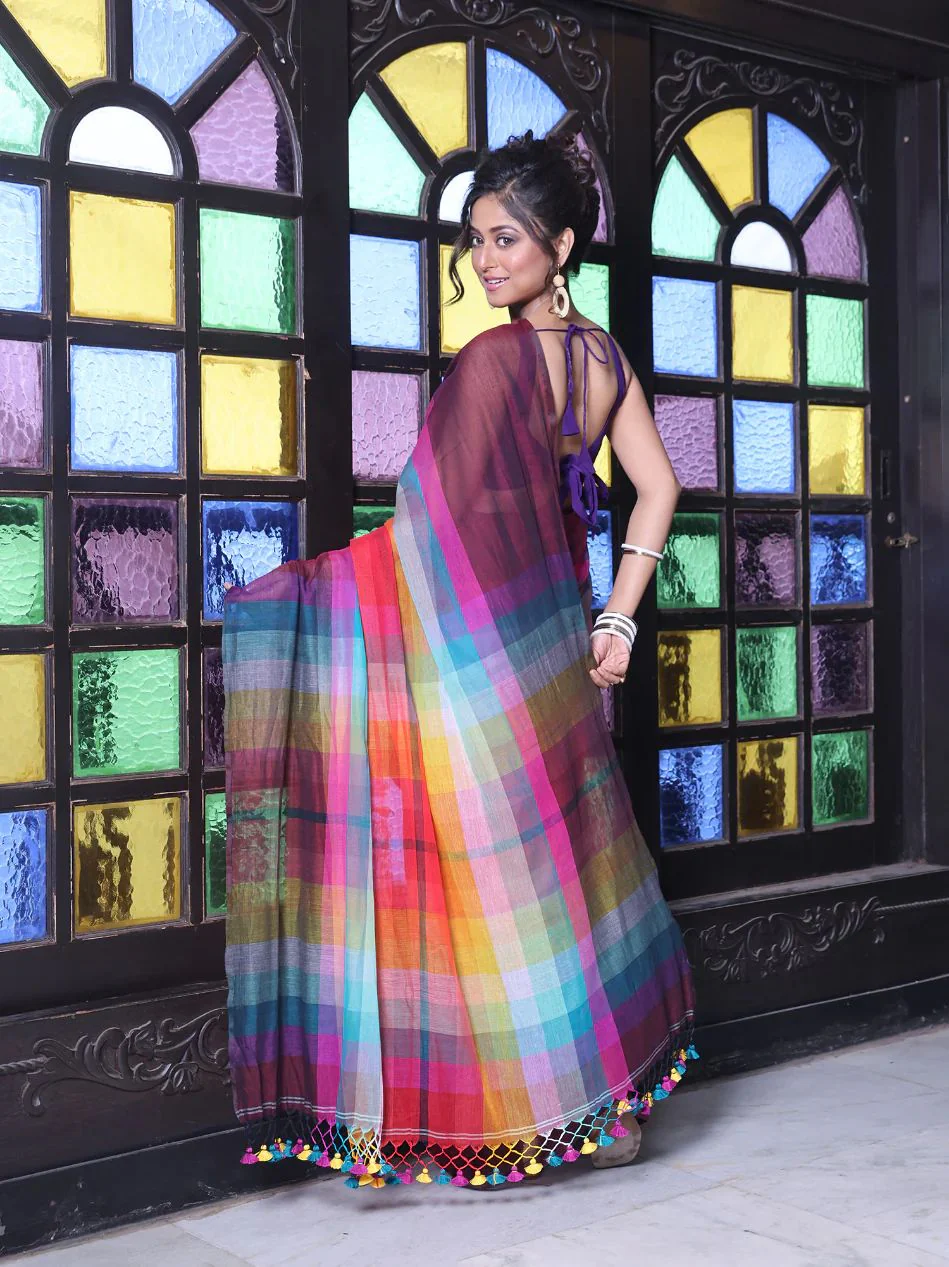 Women Cotton Rainbow Checks Saree - Image 2