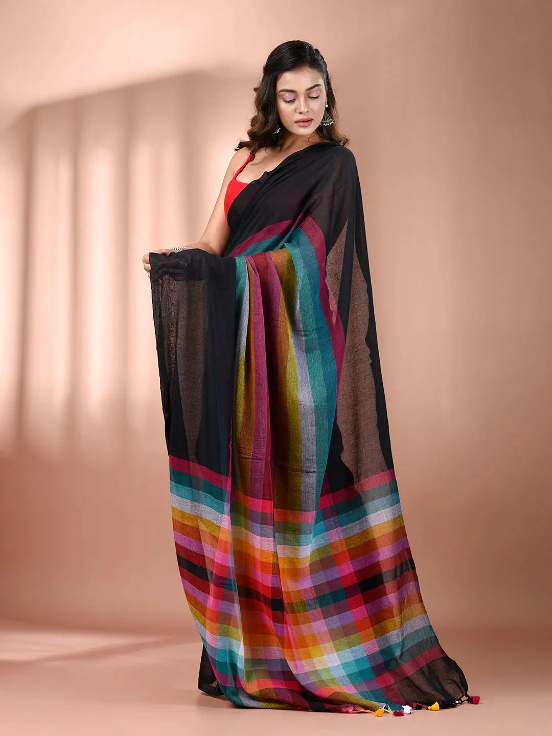 Women Cotton Rainbow Checks Saree - Image 4