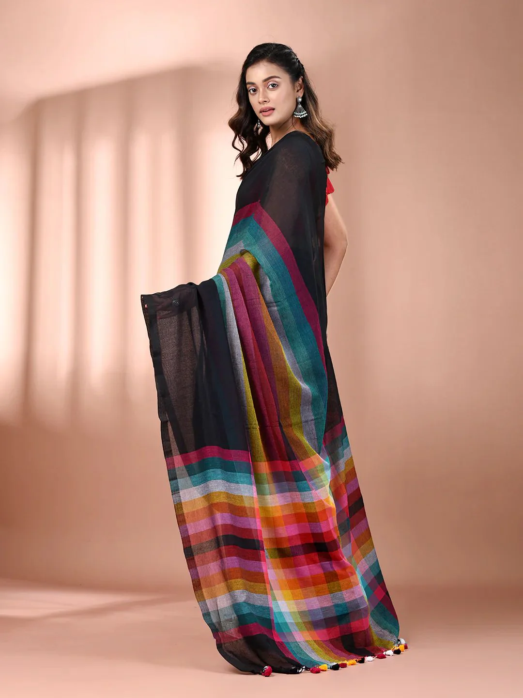 Women Cotton Rainbow Checks Saree - Image 5