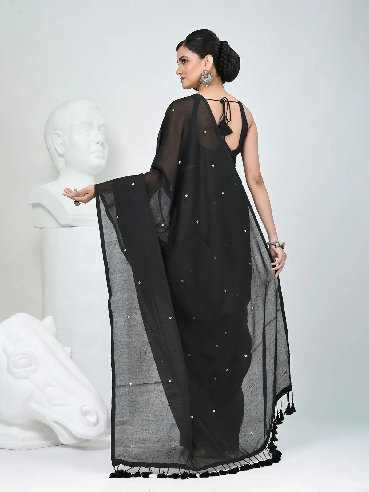 Women Cotton Sequence Saree - Image 5