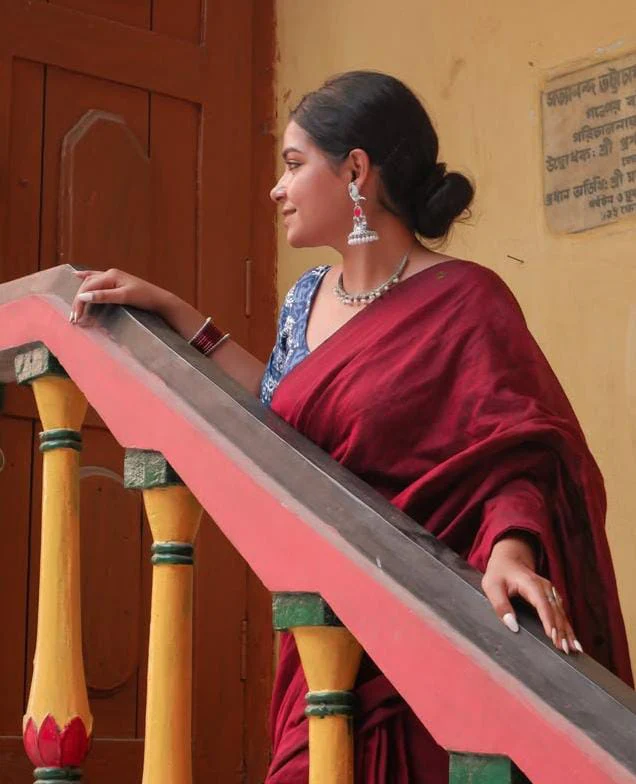 Women Cotton Sequence Saree - Image 2