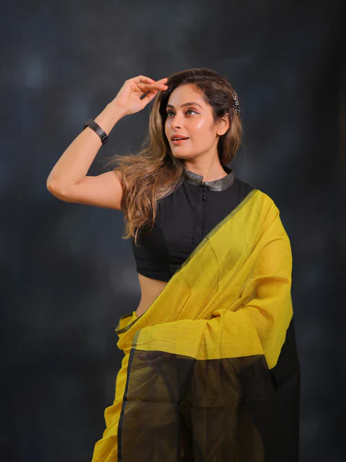 Women Cotton Silk Plain Saree - Image 4
