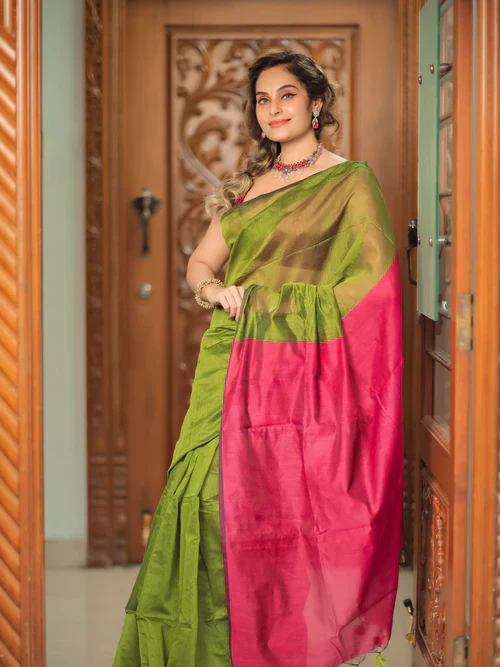 Women Cotton Silk Plain Saree - Image 6