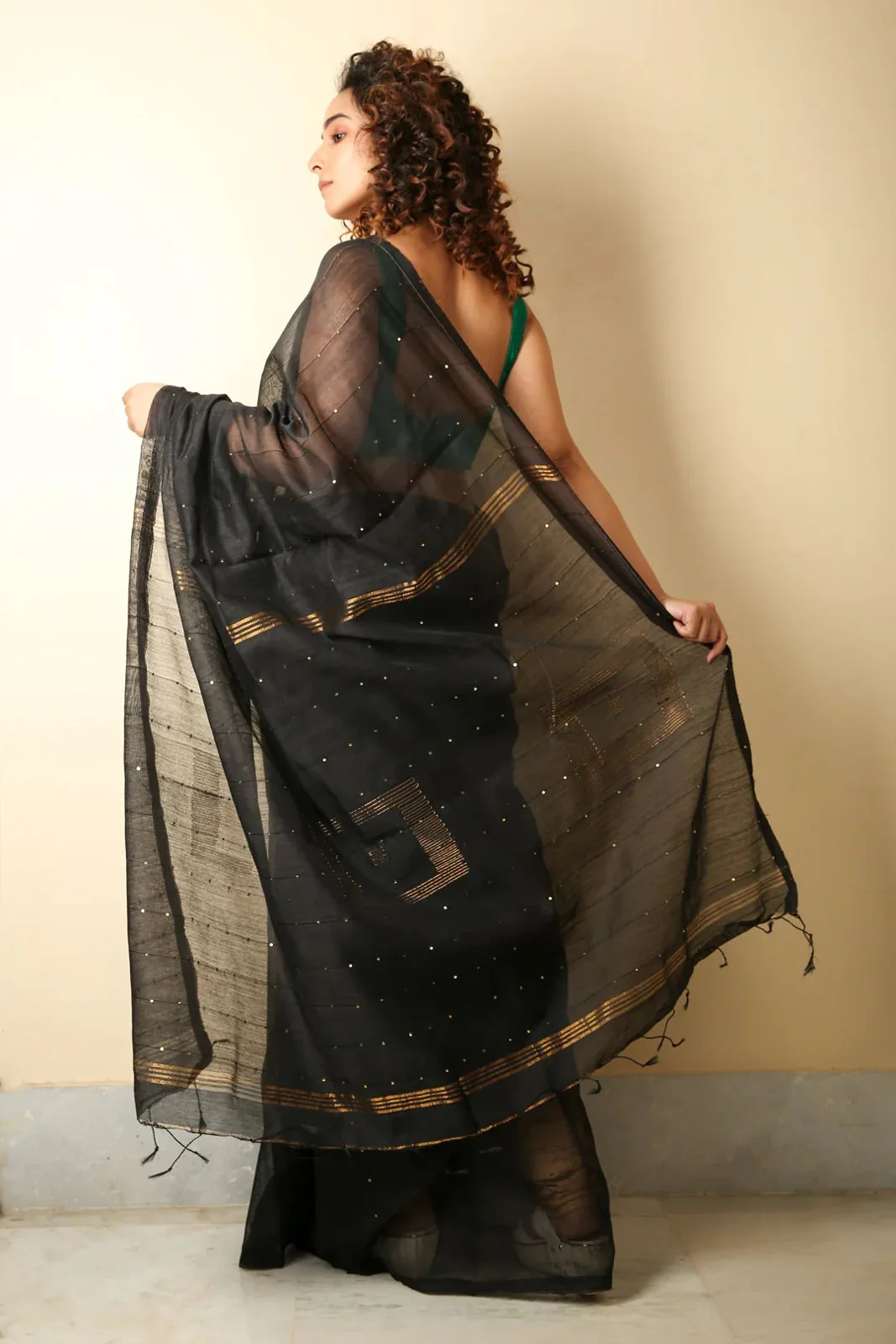 Women Cotton Silk Seqence Check Saree - Image 2