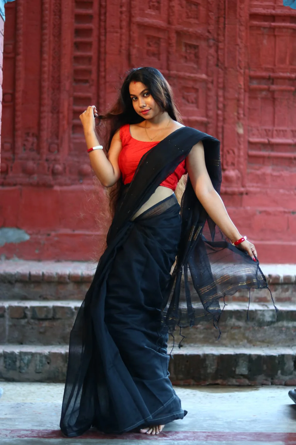 Women Cotton Silk Sequence Saree - Image 5