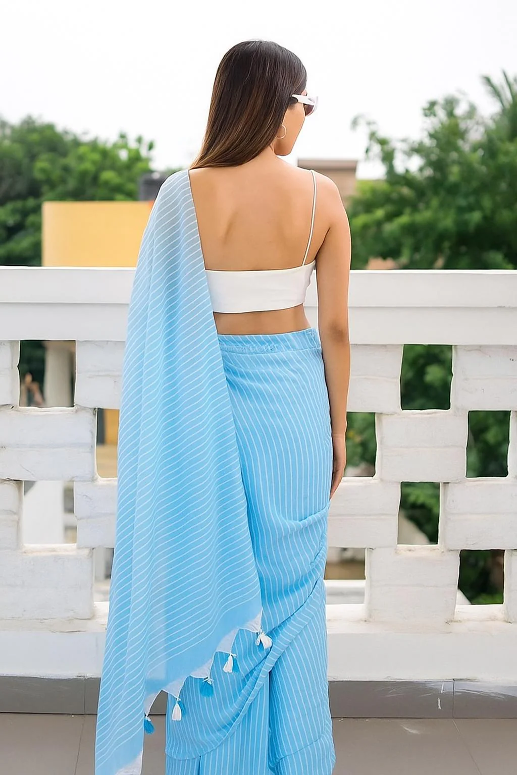 Women Cotton Stripes Saree - Image 2