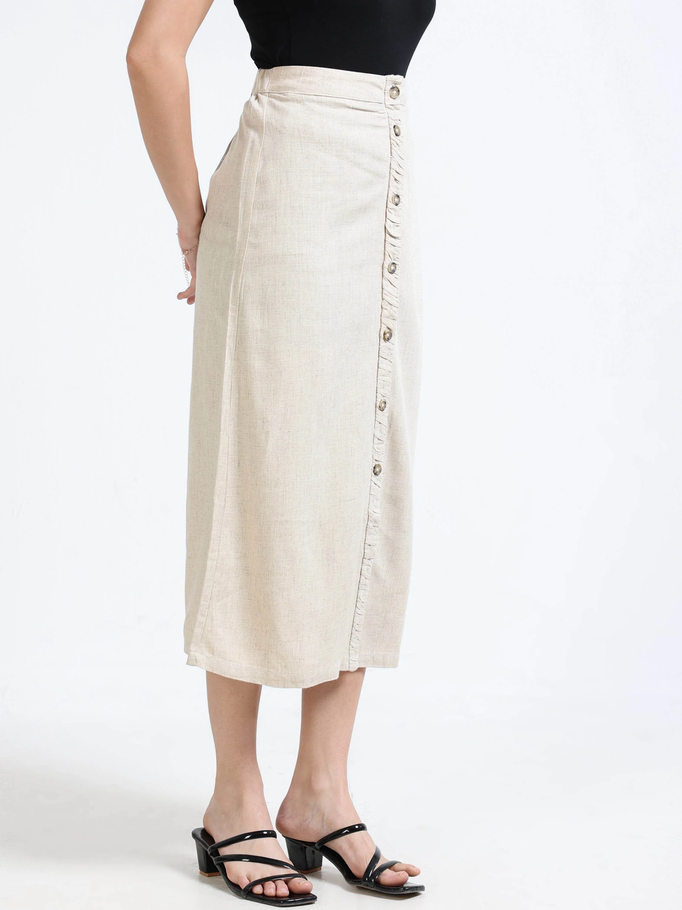 Women Cream Pencil Fit Skirt - Image 3
