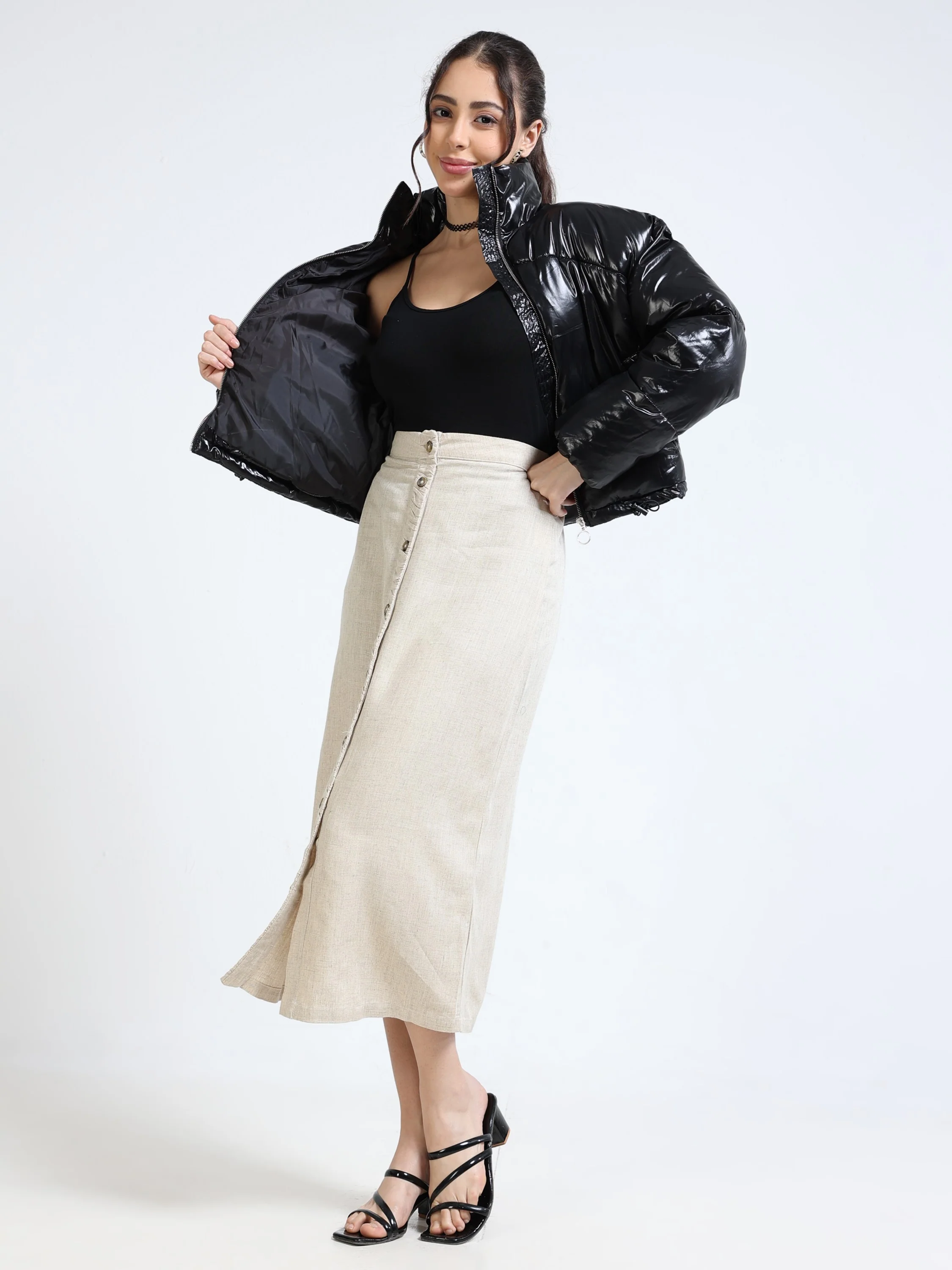Women Cream Pencil Fit Skirt - Image 6