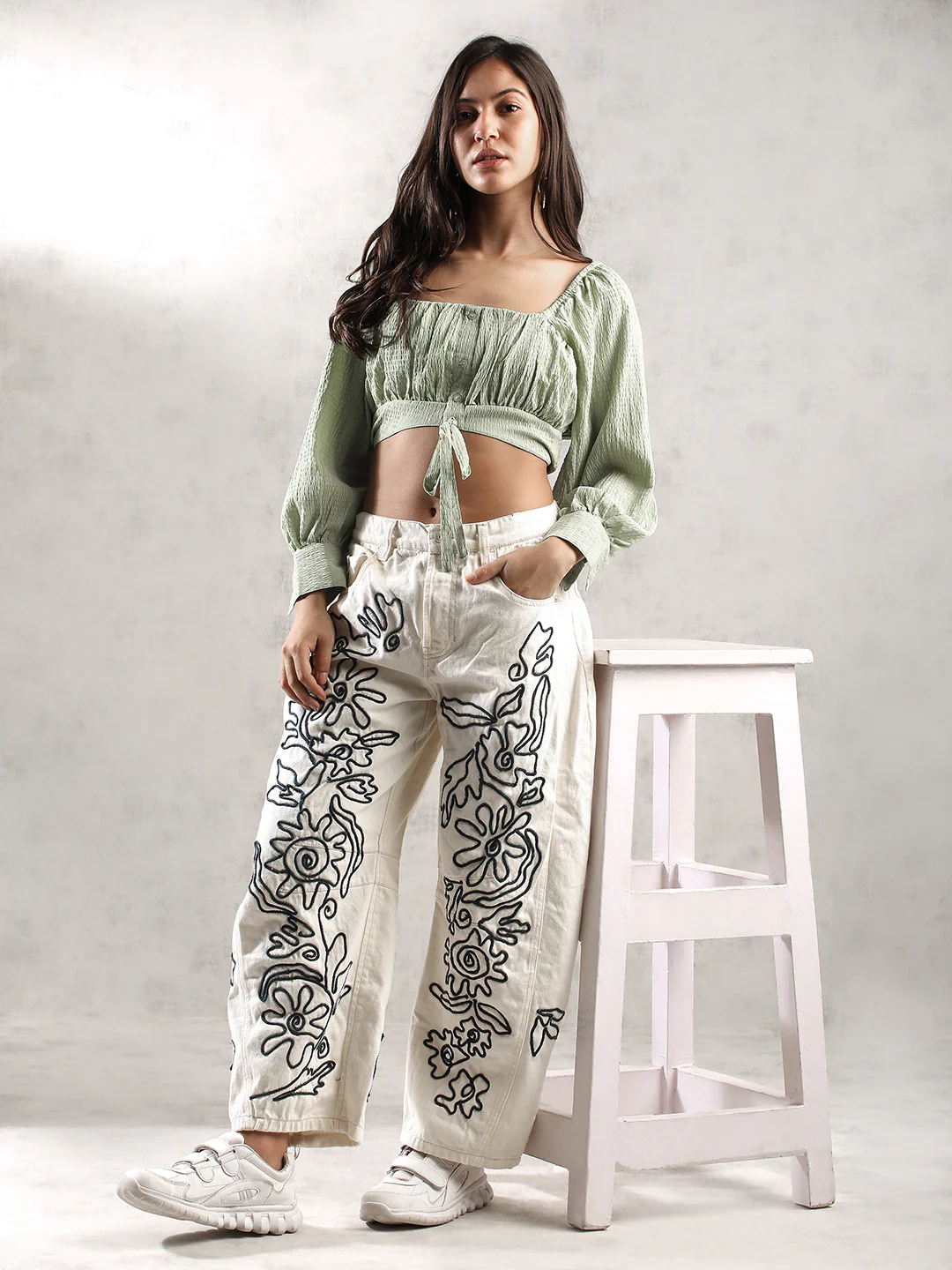 Women Cream Chic Thread Work Denim - Image 2