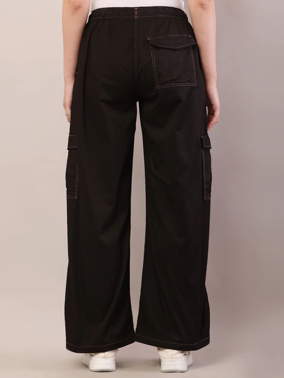 Women dark brown cotton high-rise cargo pants - Image 4