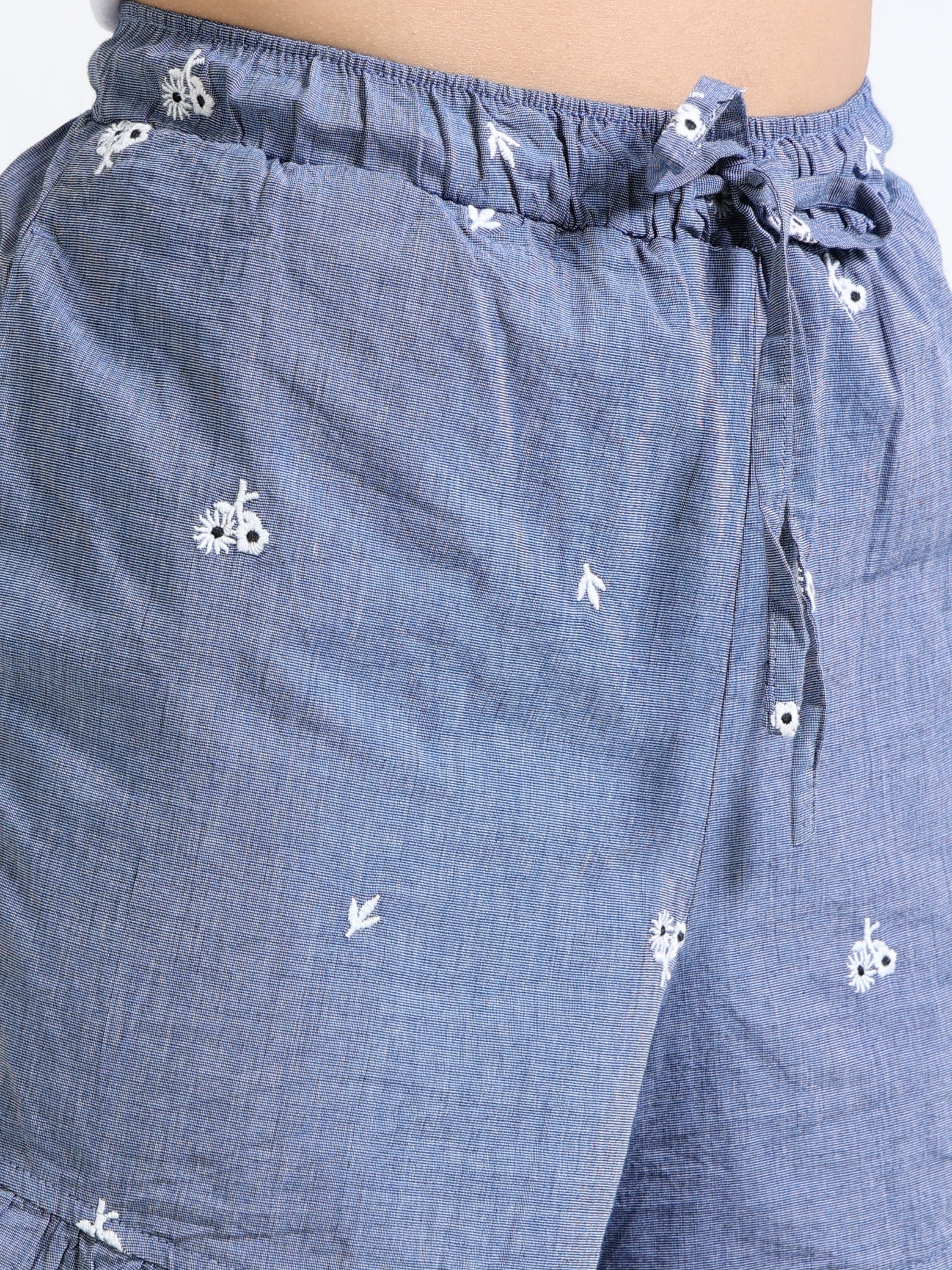 Women Denim Embroidered Shorts - Image 3