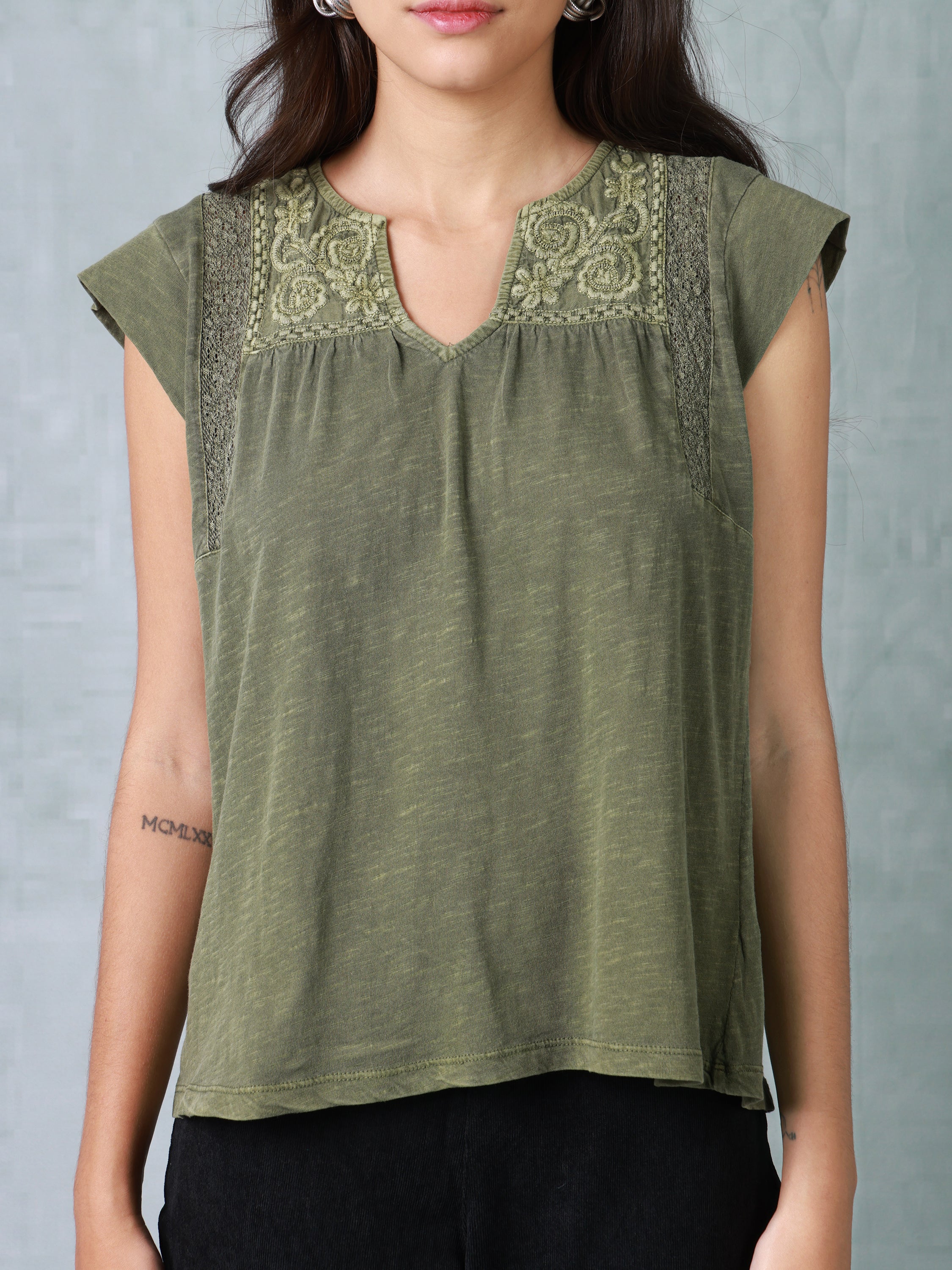 Women Embroidered Green Top - Image 6