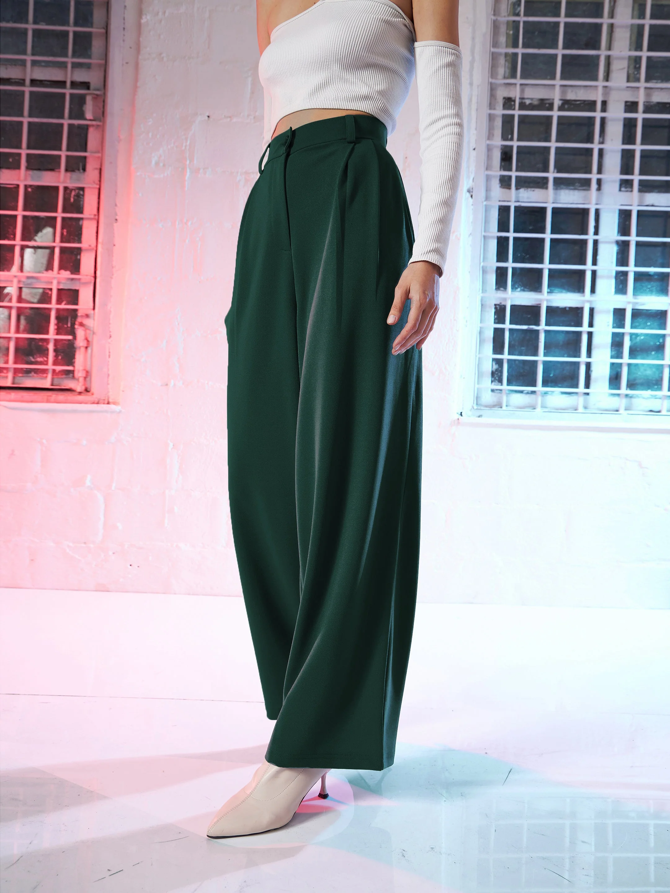 Women Emerald Green Korean Pleated Loose Fit Pants - Image 3