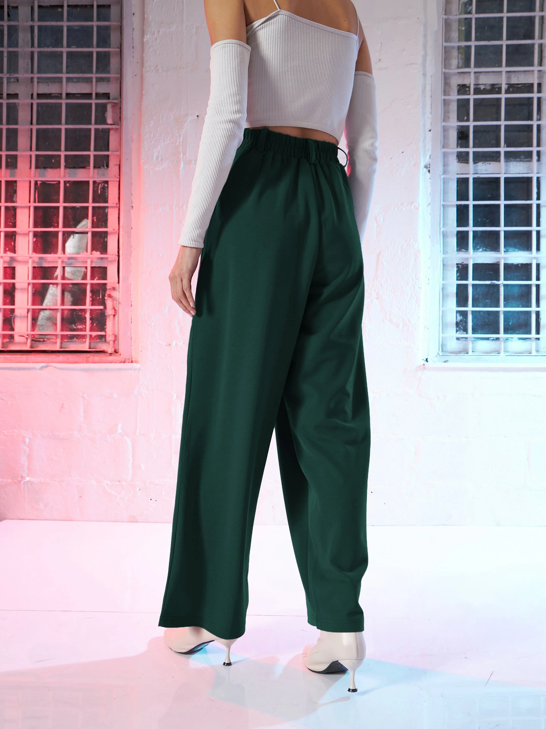 Women Emerald Green Korean Pleated Loose Fit Pants - Image 5