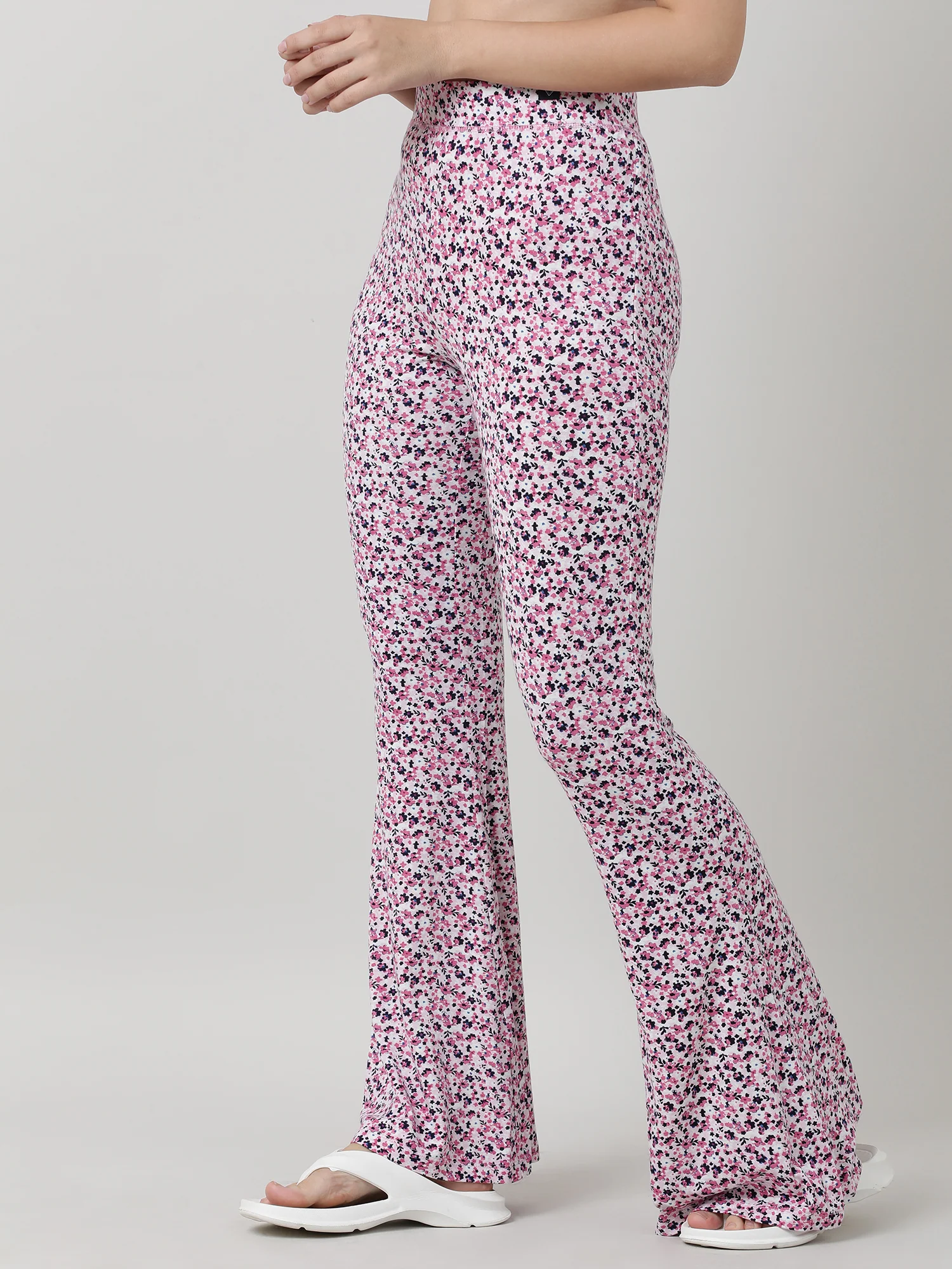 Women Flared Bottom Lounge Pants - Image 3