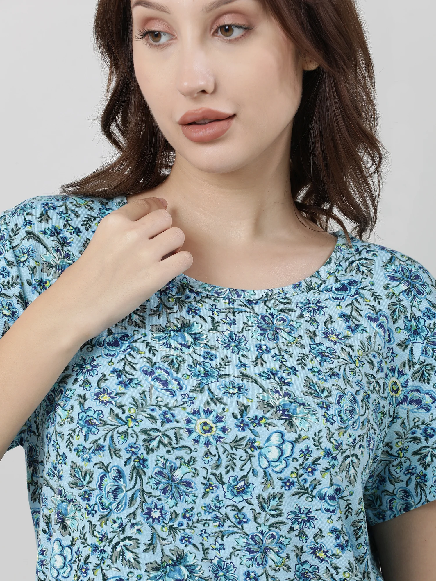 Women Floral Print Regular Fit shirt - Image 5