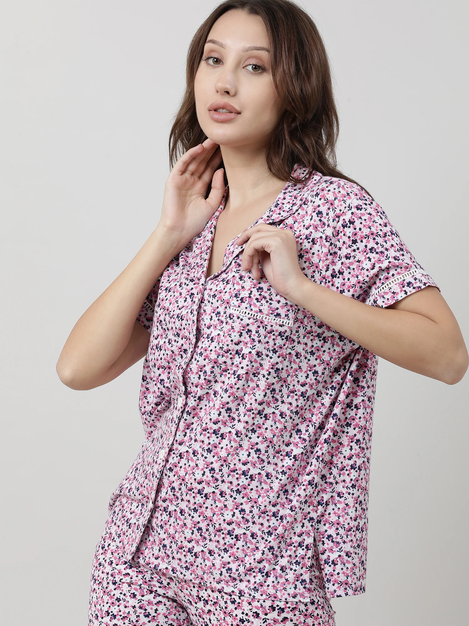 Women Floral Short Sleeves Shirt - Image 3