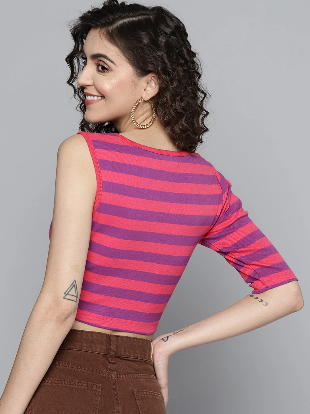 Women Fuchsia & Purple Rib One Side Sleeve Crop Top - Image 4
