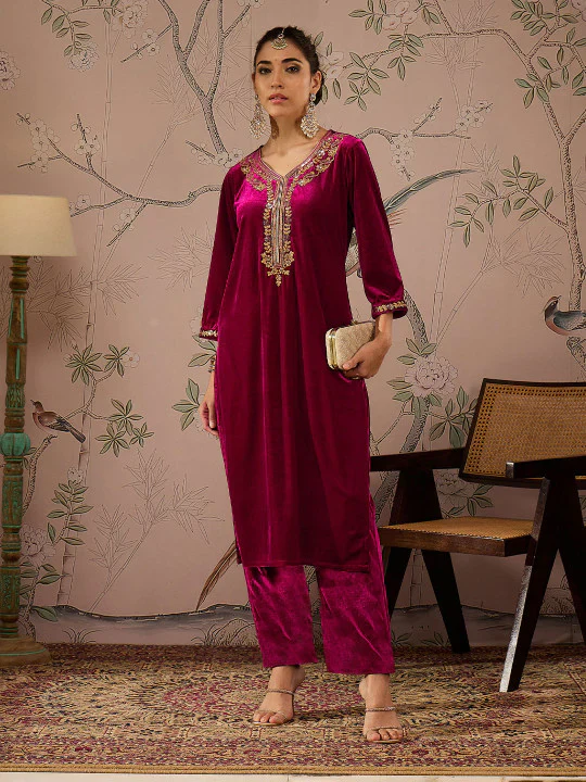 Women Fuchsia Velvet Elasticated Straight Pants - Image 6
