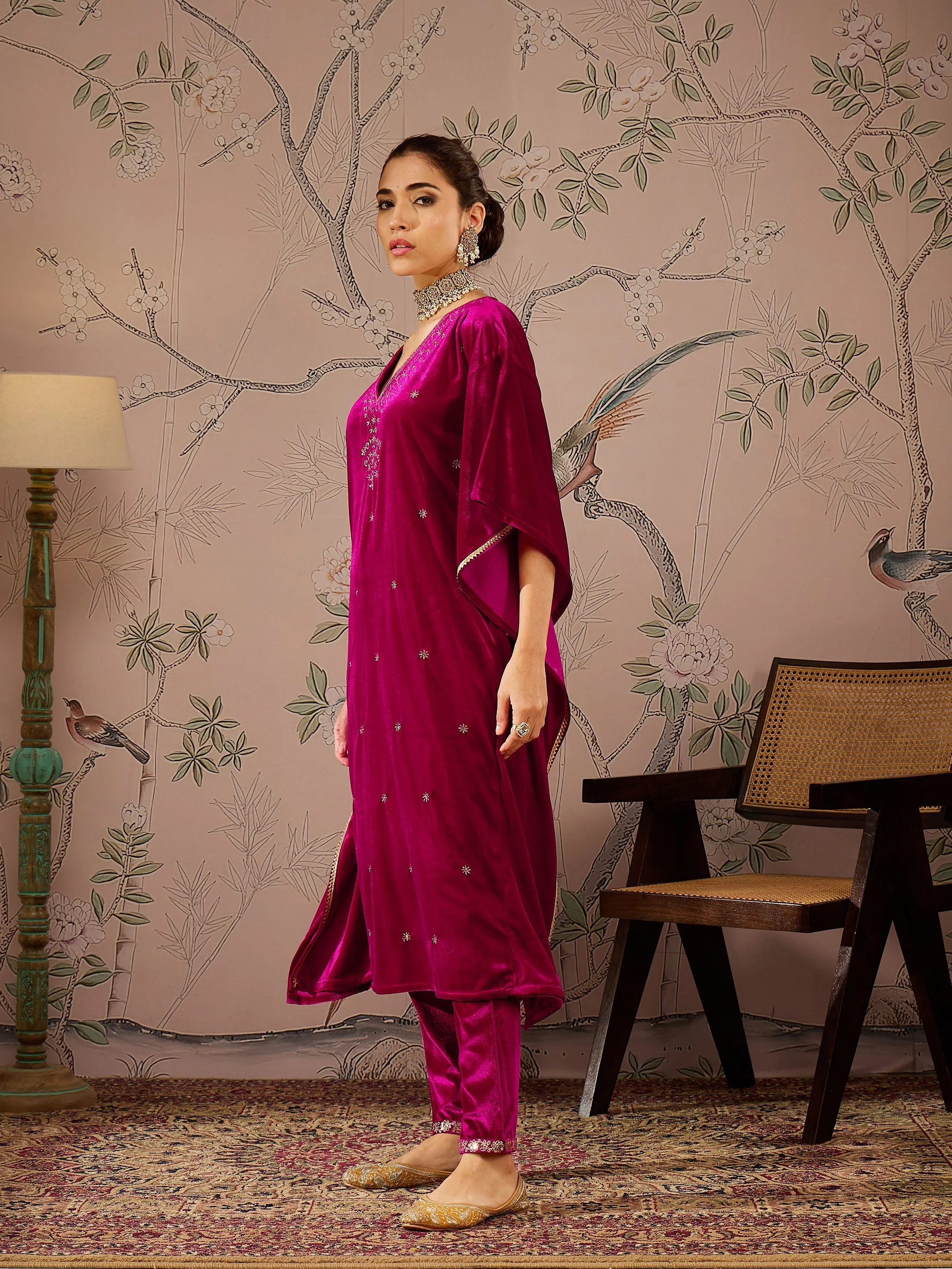 Women Fuchsia Velvet Front Embroidered Kaftan Kurta - Image 3