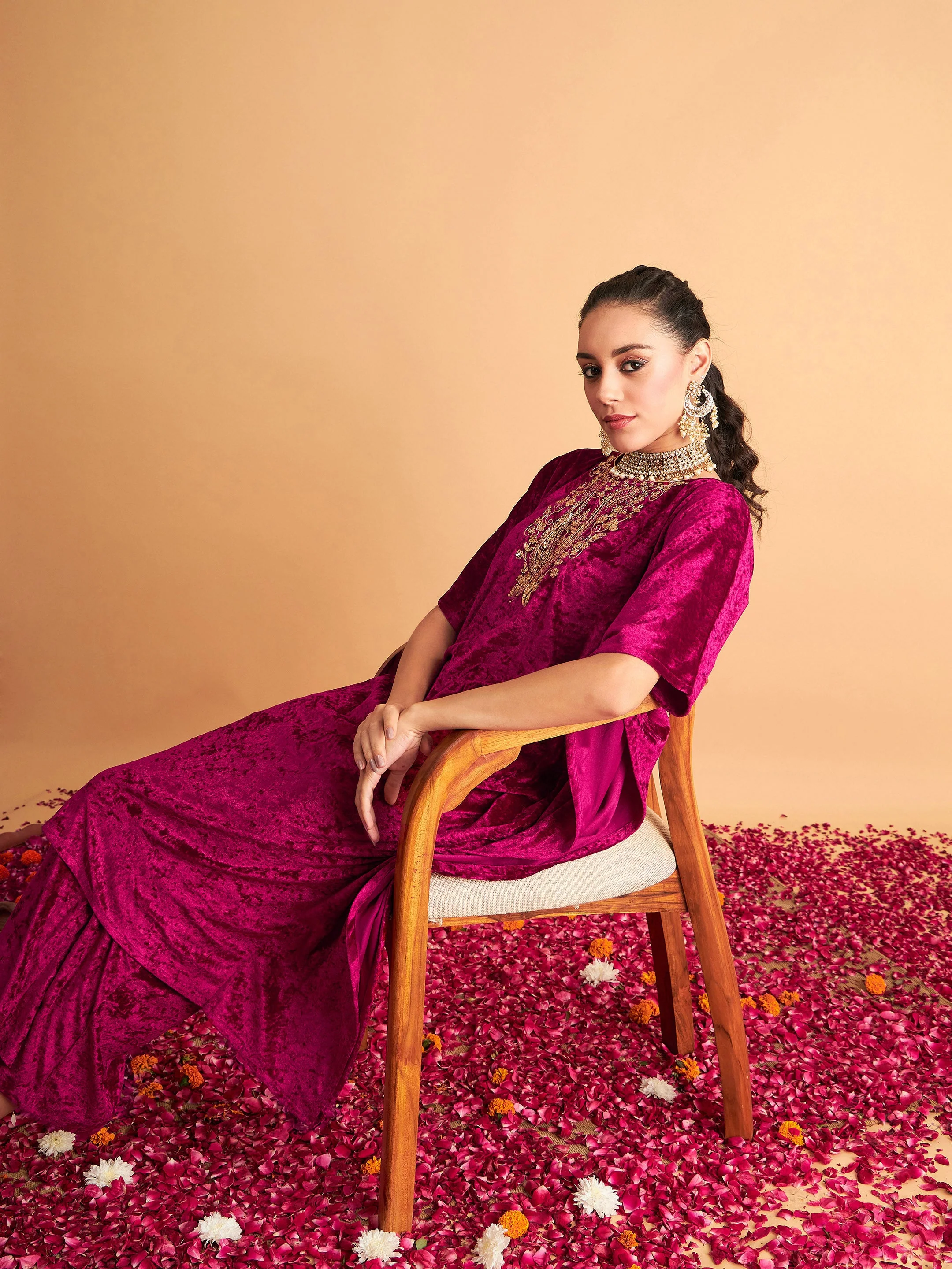 Women Fuchsia Velvet Kaftan Kurta - Image 6