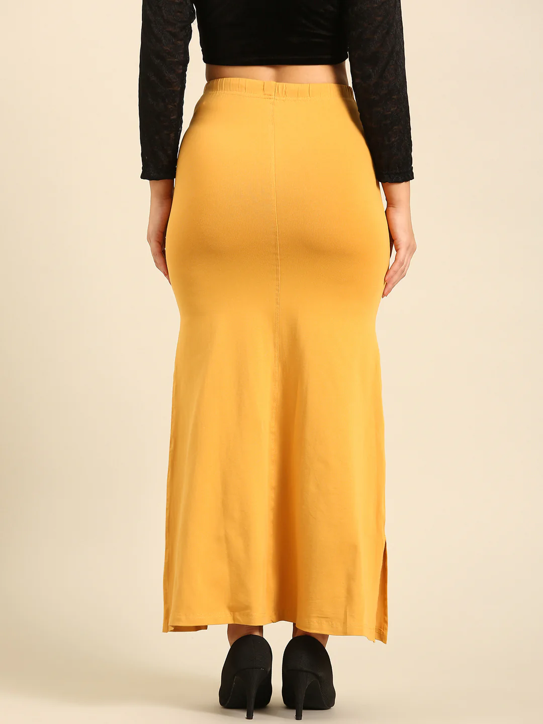 Women Gold Saree Shapewear - Image 2