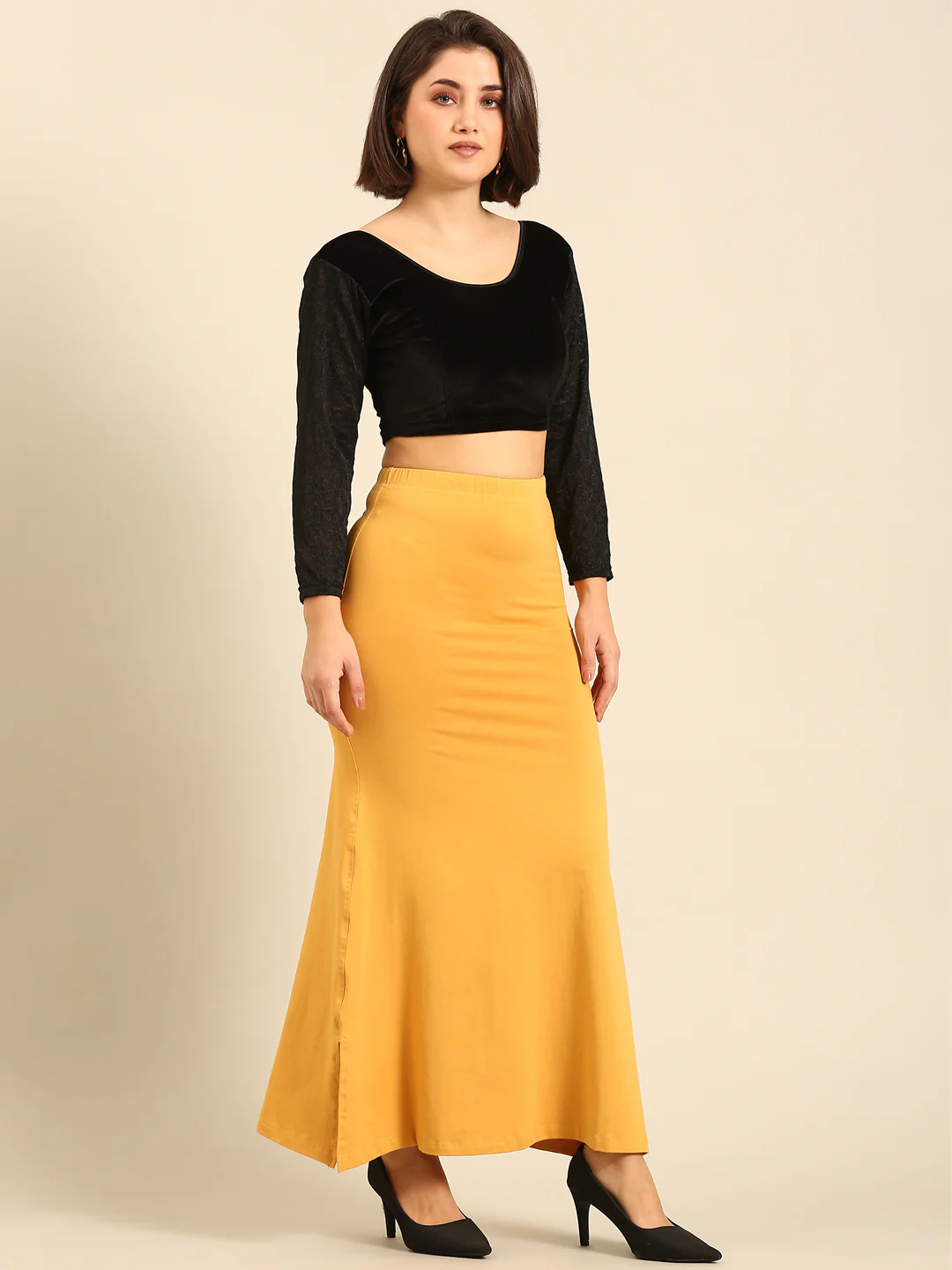 Women Gold Saree Shapewear - Image 5