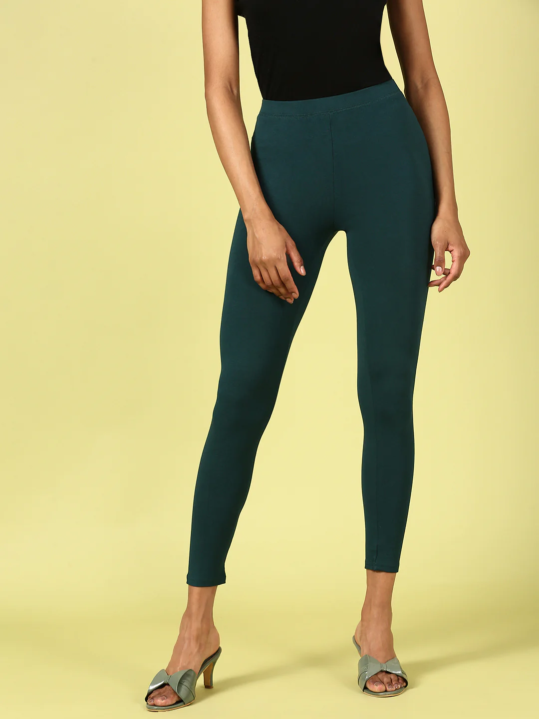 Women Green Casual Leggings - Image 3