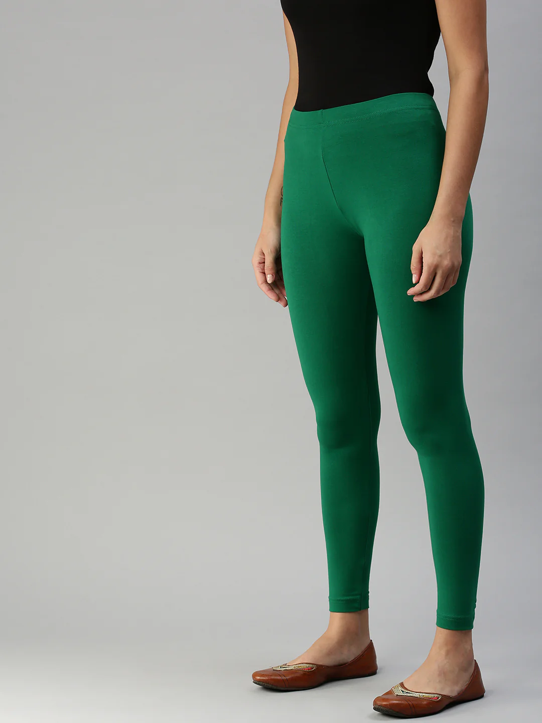 Women Green Casual Leggings - Image 3