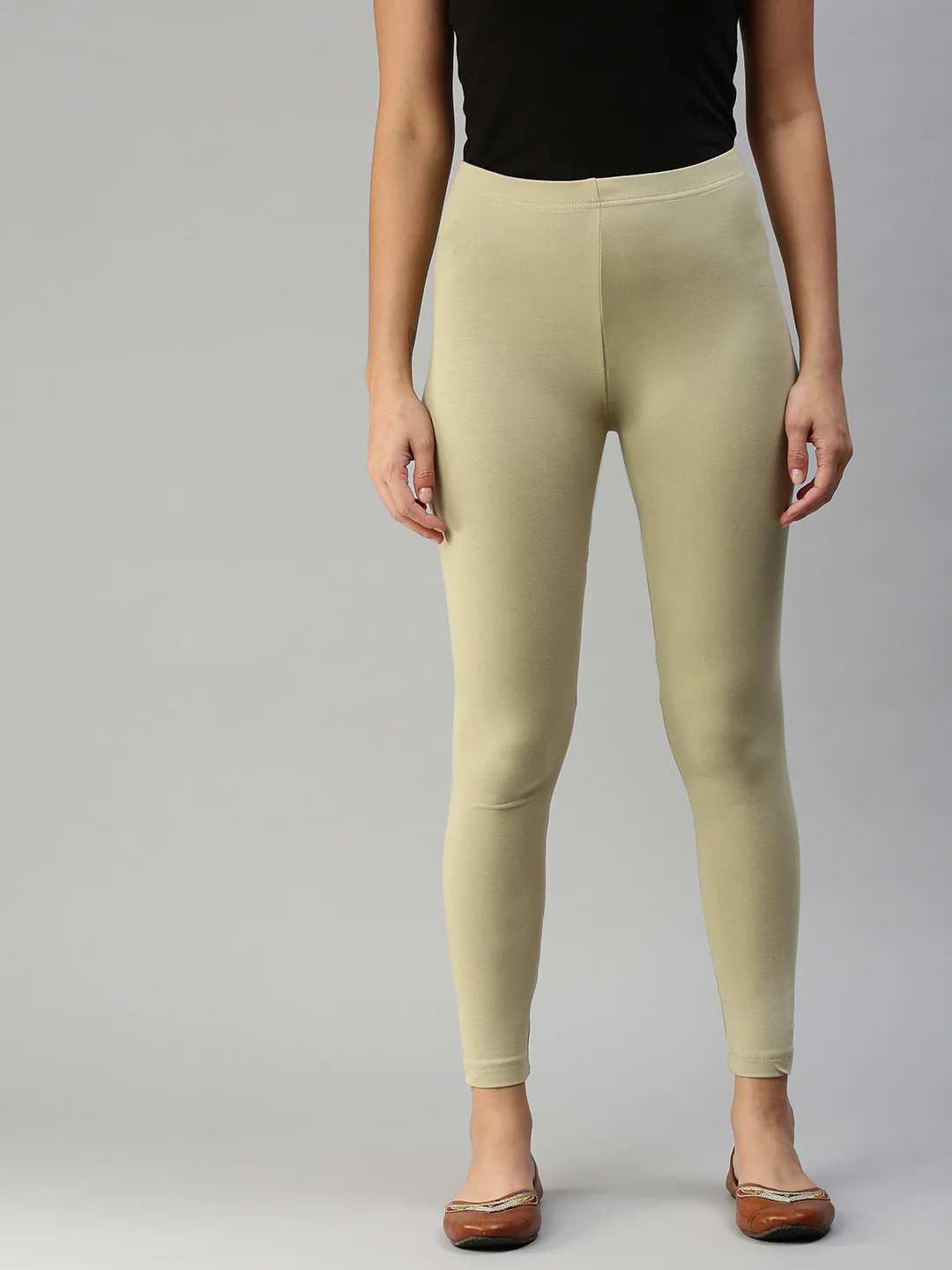 Women Green Casual Leggings - Image 3