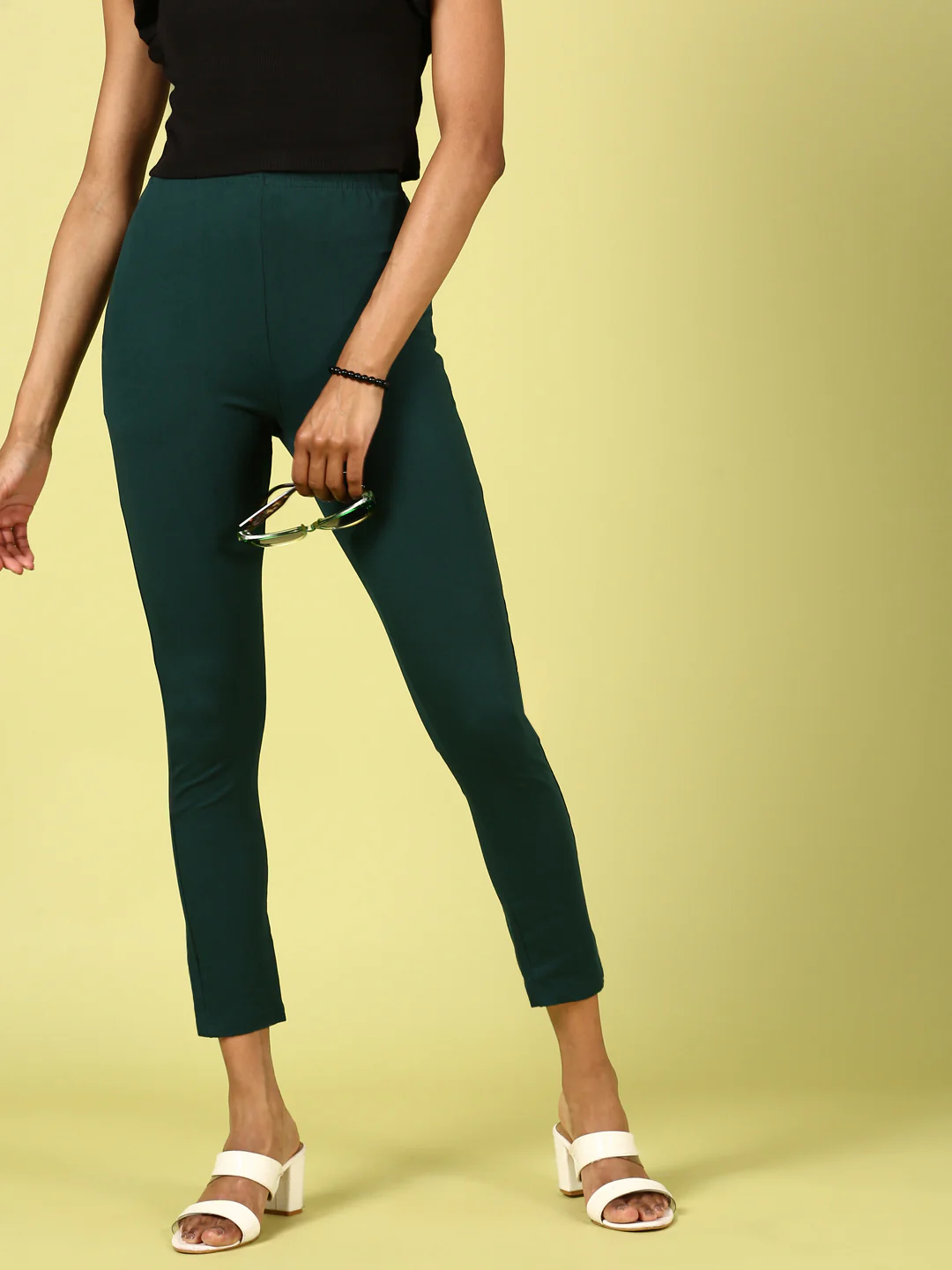 Women Green Casual Pants - Image 2