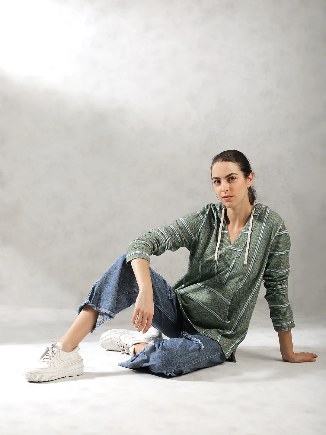 Women Green Oversize Hoodie - Image 6